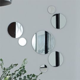 Assortissement de 7 miroirs ronds 3 de Ø7,6 cm + 3 de Ø15,2 cm + 1 de Ø22 cm