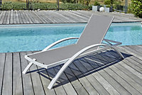 Bain de soleil empilable Barcelona Bcd Garden aluminium et textilène blanc taupe L 195 x l 74 x H 32 cm