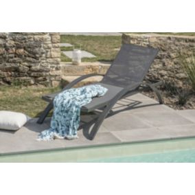 Bain de soleil empilable Barcelona DCB Garden aluminium et textilène noir L 195 x l 74 x H 32 cm