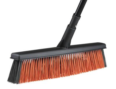 Balai de jardin multi-usages taille L Solid Fiskars L. 48 cm noir