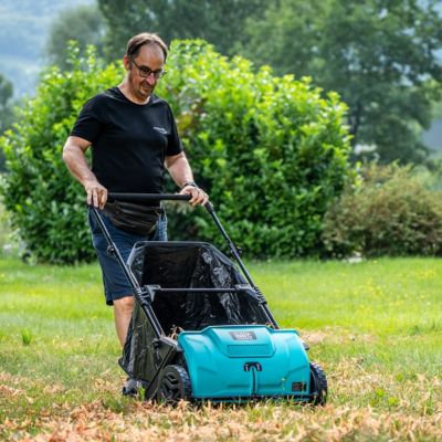 Balayeuse gazon et herbes Ramasse feuilles mécanique Grand Bac 100L Jardin Allées INTEC