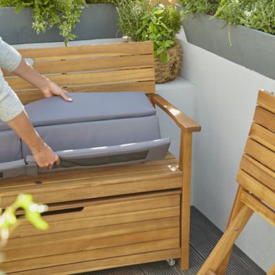 Banc de jardin en acacia avec accoudoirs et dossier L.128,5 x H.89,7 x P.57 cm, GoodHome Denia
