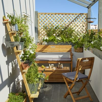 Banc de jardin en acacia avec accoudoirs et dossier L.128,5 x H.89,7 x P.57 cm, GoodHome Denia