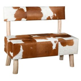 Banc en peau de vache et eucalyptus