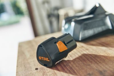 Batterie Stihl AS 2 pour GTA 26 et HSA 26 - 10,8V