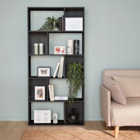 Bibliothèque design asymétrique   Pieter   5 étagères. 10 compartiments de rangement. 83x23x173cm