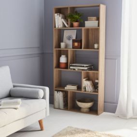 Bibliothèque design asymétrique   Pieter   5 étagères. 10 compartiments de rangement. 83x23x173cm
