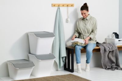Boîte de rangement 37 L empilable SmartStore Collect Stack It Orthex P.55 cm blanc et gris