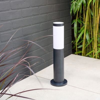 Borne extérieur Hollis taille S noir E27 15W IP44