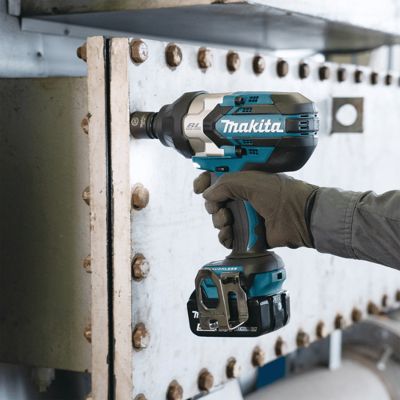 Boulonneuse à chocs 18V LXT -Solo- 1050Nm - MAKITA DTW1004Z