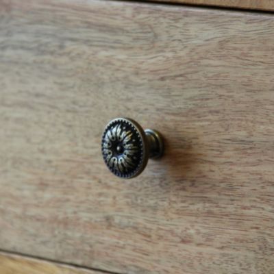 Bouton de meuble Azereg Louis XVI bronze Ø3 cm