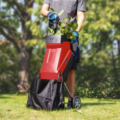 Broyeur de végétaux électrique GS55 Scheppach - 2400W - diamètre max des branches 45 mm - sac collecteur 2x45L