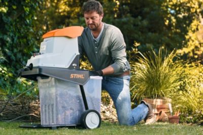 Broyeur de végétaux électrique filaire 2500 W, branche maxi 40 mm, bruit 85 dB(A), collecte 60 L, Stihl GHE 140 L