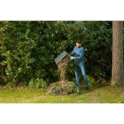 Broyeur de végétaux électrique filaire 2800 W, branche maxi 45 mm, bruit 80 dB(A), collecte 45 L, Black+Decker BEGAS5800-QS