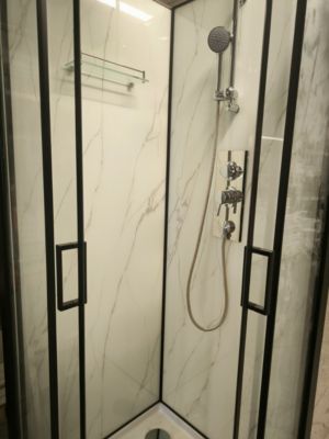 Cabine de douche carrée 90x90 QUADRA Marble