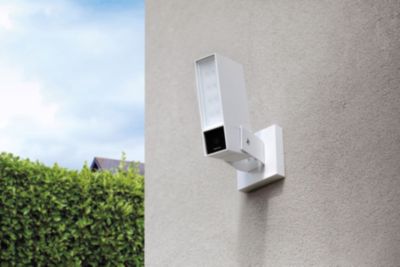 Caméra de surveillance extérieure connectée avec sirène Netatmo 2K 4MP blanc