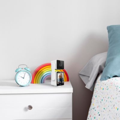 Caméra de surveillance intérieure connectée motorisée avec écran Dio Connected Home