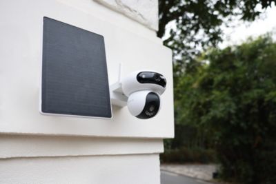 Caméra de vidéosurveillance extérieure avec panneau solaire Ezviz CS-HB90/SP-R100 blanc