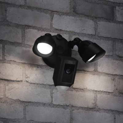 Camera de vidéosurveillance extérieure Ring Floodlight Cam Wired Pro noir