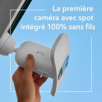 Caméra de vidéosurveillance sans fil Arlo Floodlight Pro3 2K blanche