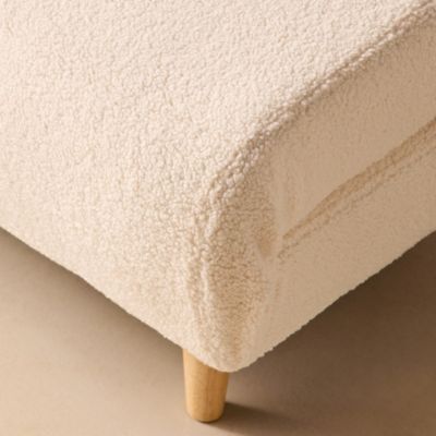 Canapé convertible en tissu bouclettes crème - Guesta - 2 places ...