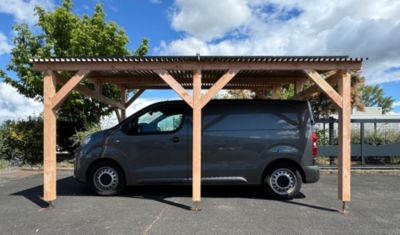 Carport solaire avec panneaux photovoltaïques design 3000 Ultrawatt