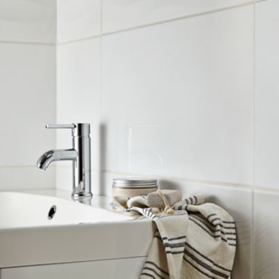 Carrelage mural intérieur blanc brillant L.60 x l.30 cm x ép.8,5 mm, Perouso