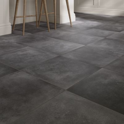 Carrelage sol et mur effet béton anthracite L.61,6 x l.61,6 cm x ép.8,5 mm, Konkrete