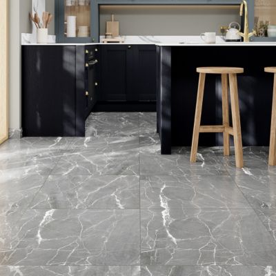Carrelage sol et mur effet marbre gris brillant L.60,8 x l.60,8 cm x ép.8,8 mm, Aruma