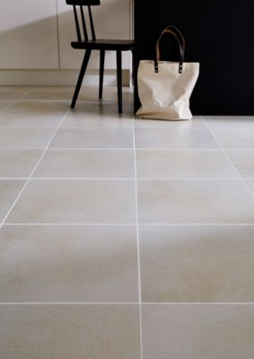 Carrelage sol ivoire effet béton L.42,6 x l.42,6 cm x ép.7,4 mm, Konkrete