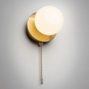 CGC MACIE Satin Gold & White Opal Globe LED Rechargeable Magnétique USB Lecture Chevet Applique Murale Pull Cord Switch