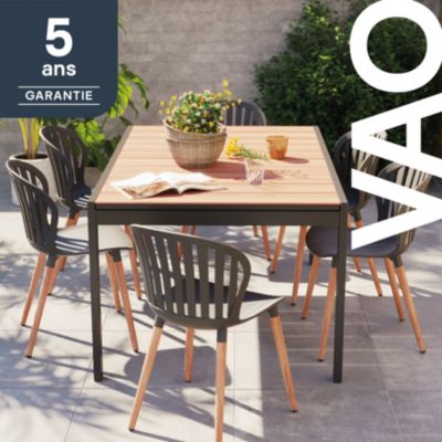 Chaise de jardin VAO en résine gris anthracite et piétement en aluminium imitation bois