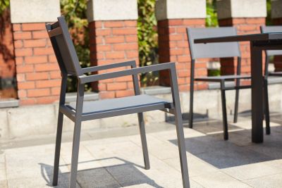 Chaises empilables - lot de 6 LAE