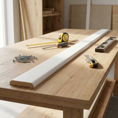 Champlat MDF blanc auto-adhésif 6 x 30 mm L.2,4 m