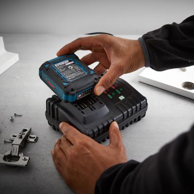 Chargeur de batterie rapide Erbauer EHPB12-Li-3 12V