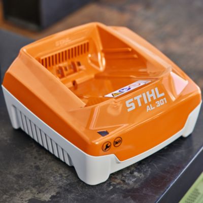 Chargeur rapide pour batterie AL 301 230V Stihl Ap Systems