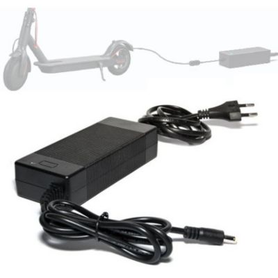 Chargeur URBANGO pour Trottinette électrique 42V 1.7A