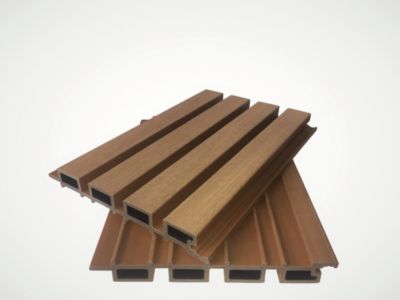 Clin pour bardage composite Greenwall Claire Voie aspect bois - L.2,6 m