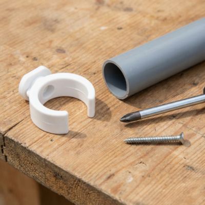 Clip de fixation Diall ø20 mm vendu par 30 pièces