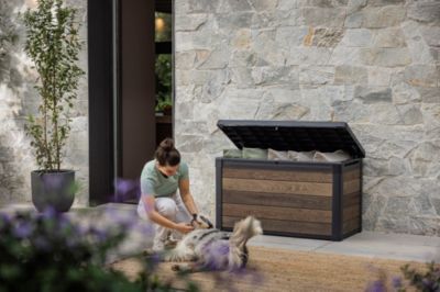 Coffre de jardin résine effet bois noyer 380 L, l.122,9 x H.70,9 x P.62,1 cm, Keter Walnut Signature