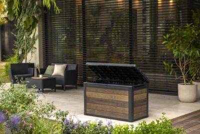 Coffre de jardin résine effet bois noyer 380 L, l.122,9 x H.70,9 x P.62,1 cm, Keter Walnut Signature