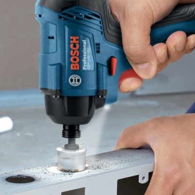 Coffret 2 outils sans fil Bosch pro 18V 2X4 Ah