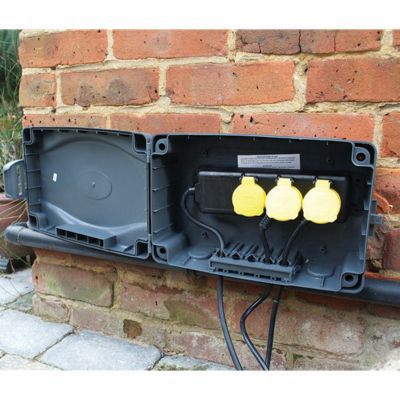 Coffret étanche + Bloc 3 prises IP44