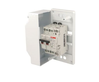 Coffret pour chauffe eau avec contacteur j/n ABB