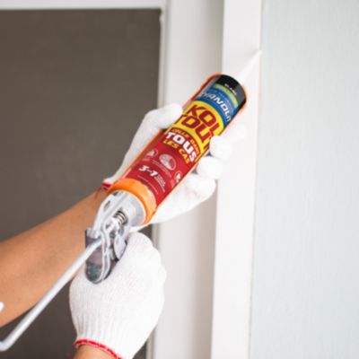 Colle de fixation Cyanolit Koultout 33301149 couleur blanc résistance 350 kg / 10 cm² séchage en 30 minutes