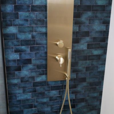 Colonne de douche mécanique avec douchette et flexible, aluminium doré, Essebagno Essekadra