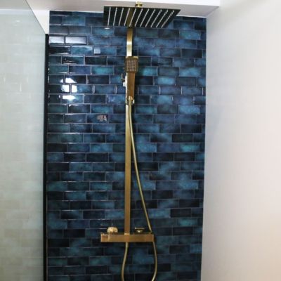 Colonne de douche or brossé avec thermostatique 300 Essebagno Quartos