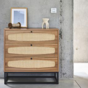 Commode rétro décor bois et cannage 3 tiroirs piètement et poignées en métal noir