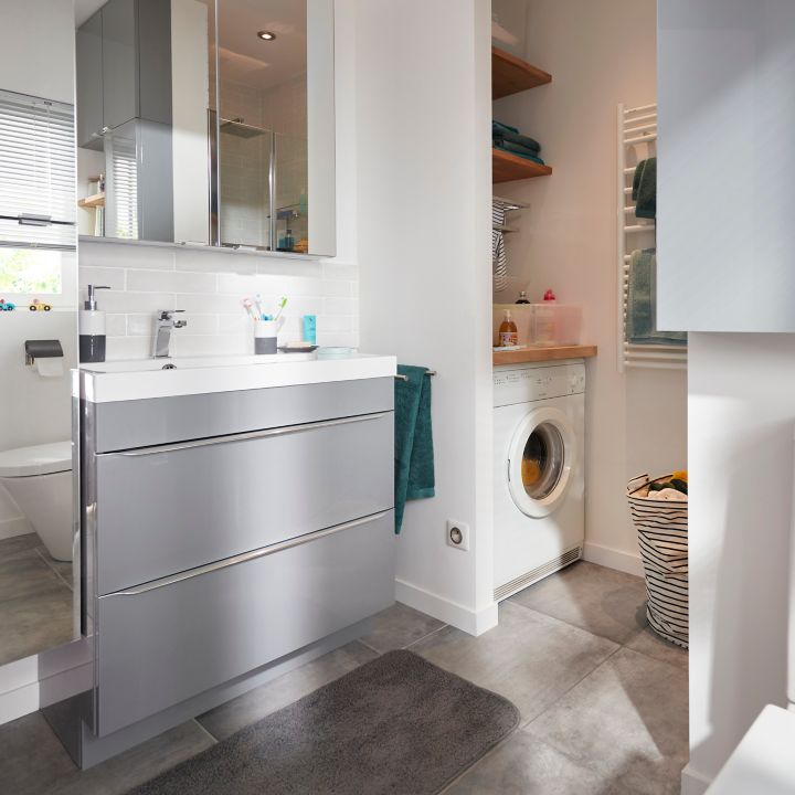 Une Salle De Bains Compacte De 4 7m Castorama Fr