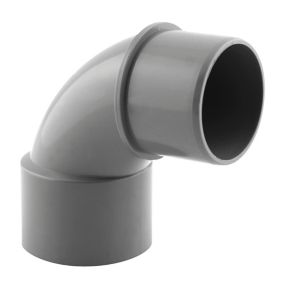 Une pipe WC, adaptation excentrée de 35 mm ø100 mm. Interplast